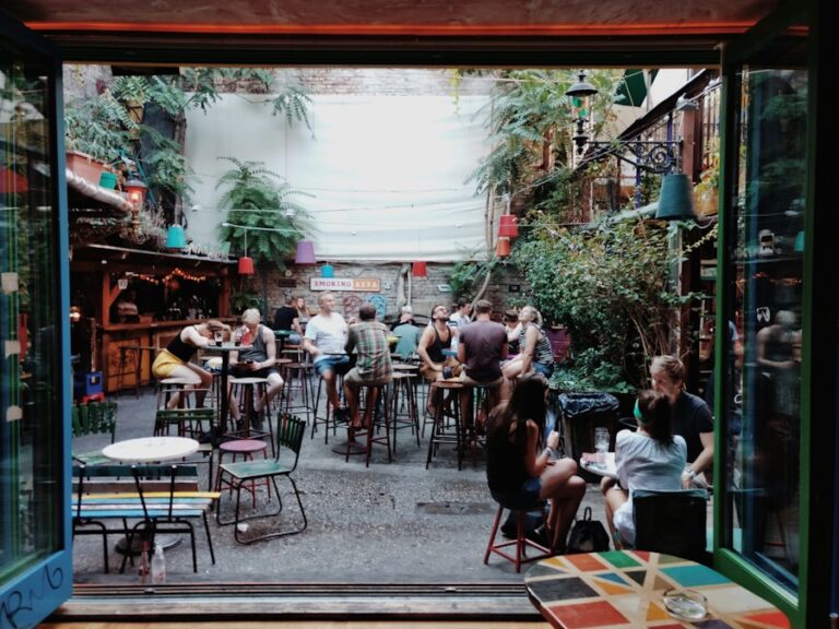 Photo "The urban guide to culinary exploration: Hidden restaurants to discover"