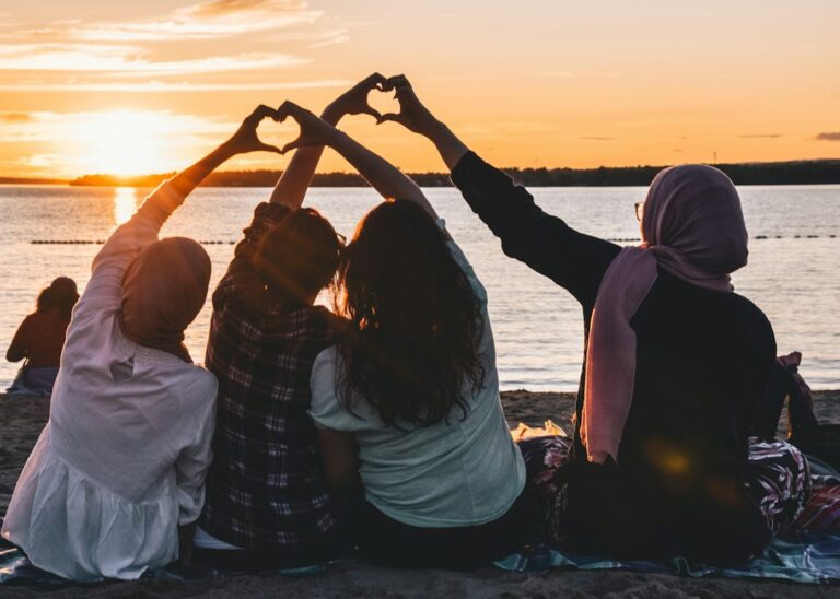 Photo maintaining friendships