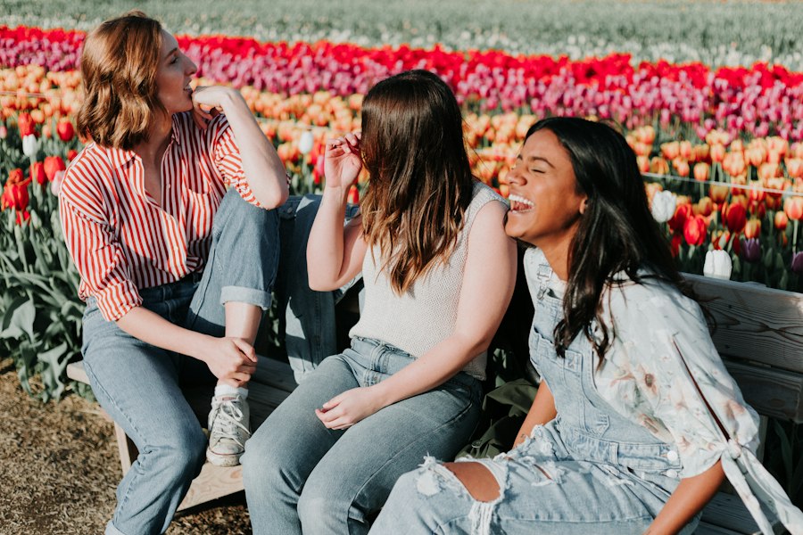 Photo maintaining friendships