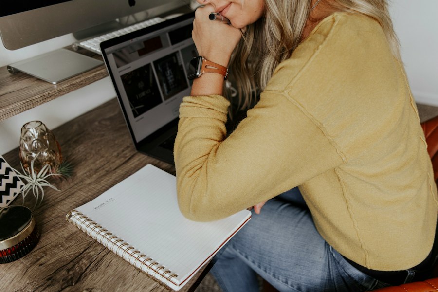 Photo successful bloggers analysis tips