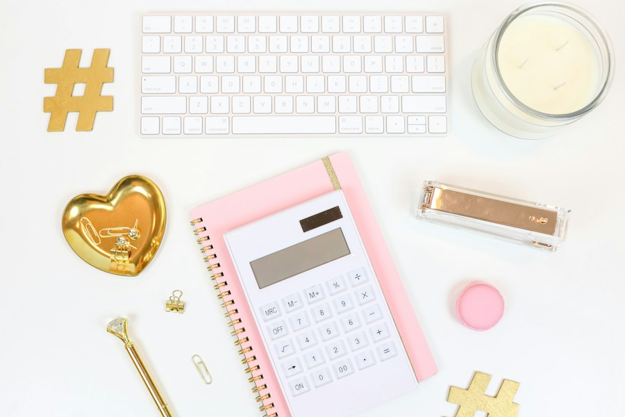 Photo blogger collaborations insights