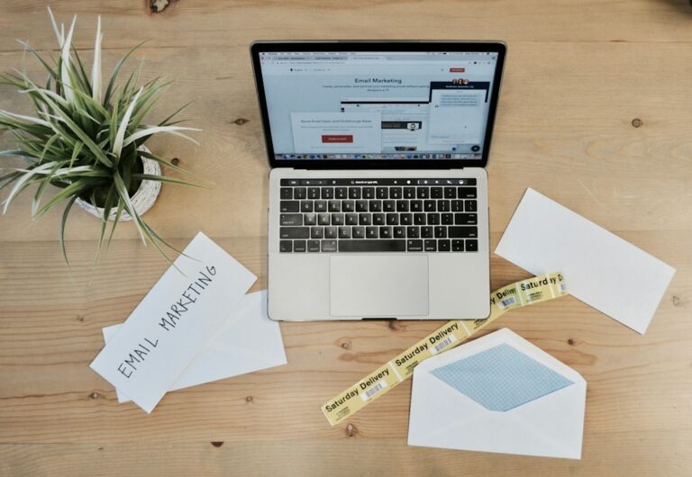 Photo effective email communication with top blog editors